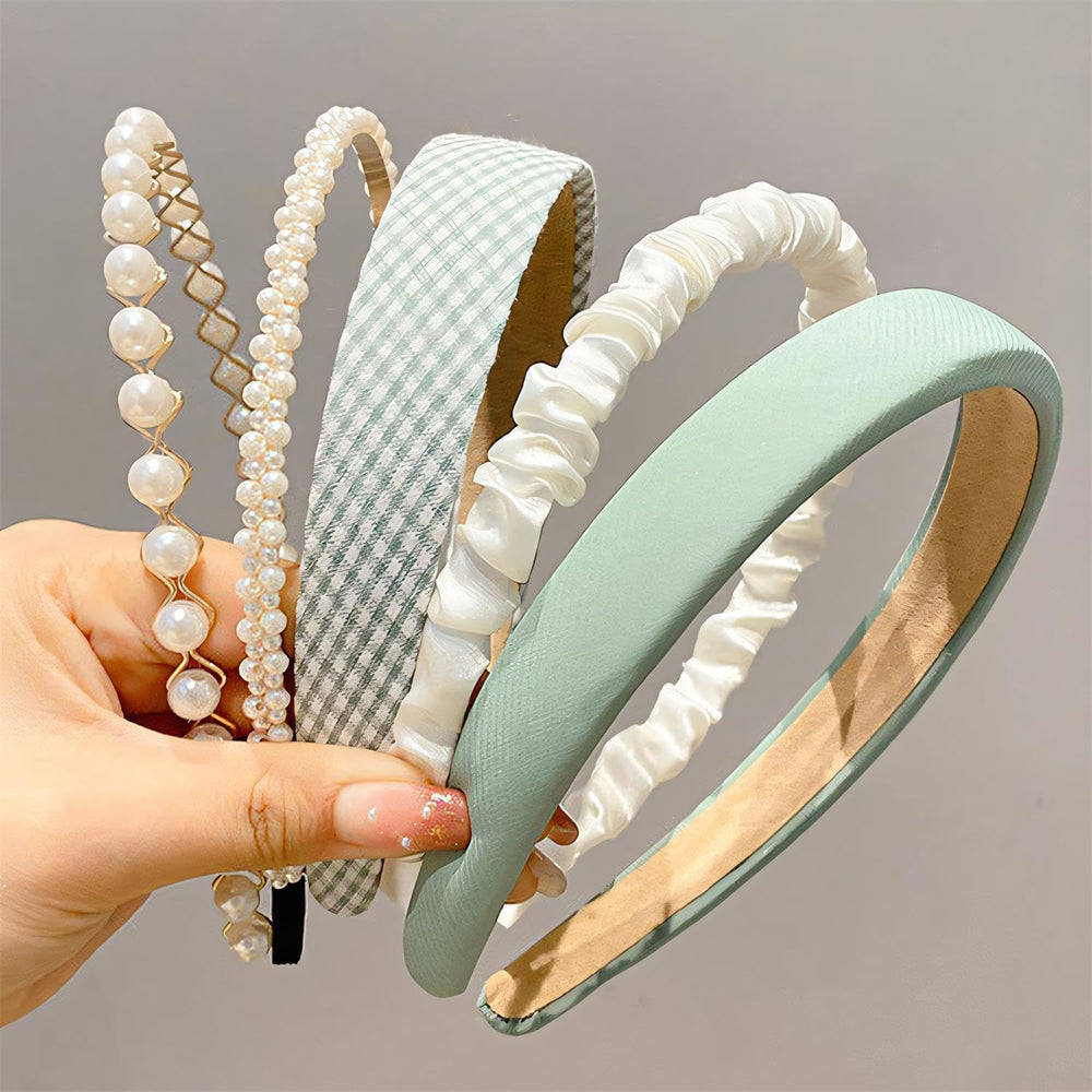 Diadema verde con perlas y flores de DOXISHRUKY para estilos elegantes.