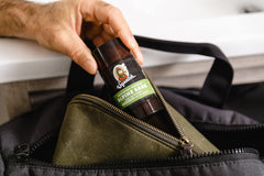 Dr. Squatch Desodorante para Hombre: aplicación suave y cómoda en la piel.