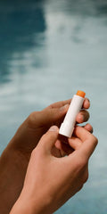 Dr. Hauschka bálsamo labial barrita, hidratación duradera para labios secos.