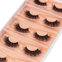 Pestañas DYSILK con cinco pares para variar estilo fácilmente.