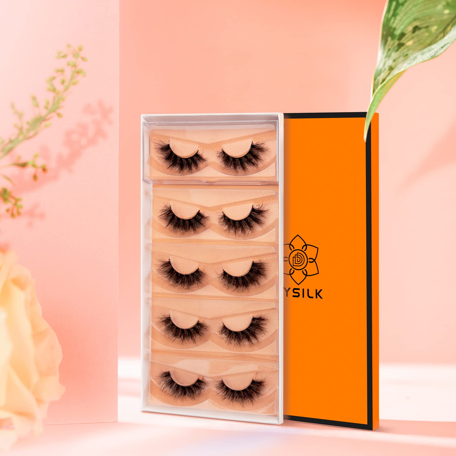 Pestañas DYSILK para ocasiones especiales con look elegante.