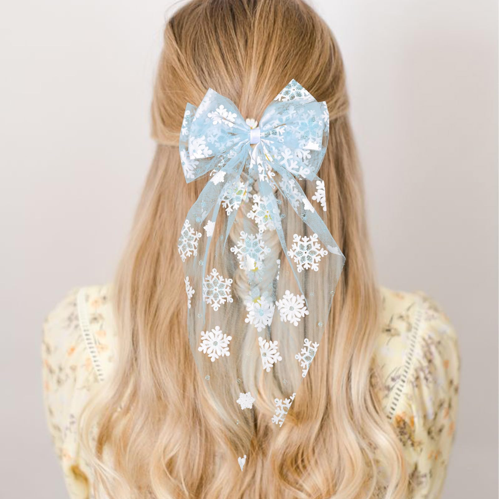 Ecuupas accesorio de cabello navideño, embellece cualquier outfit de invierno.