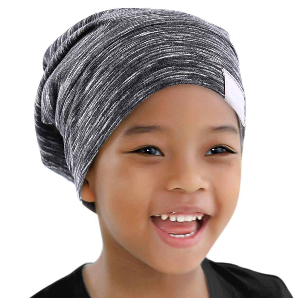 Gorro ELIHAIR con banda elástica ajustable para un ajuste cómodo.
