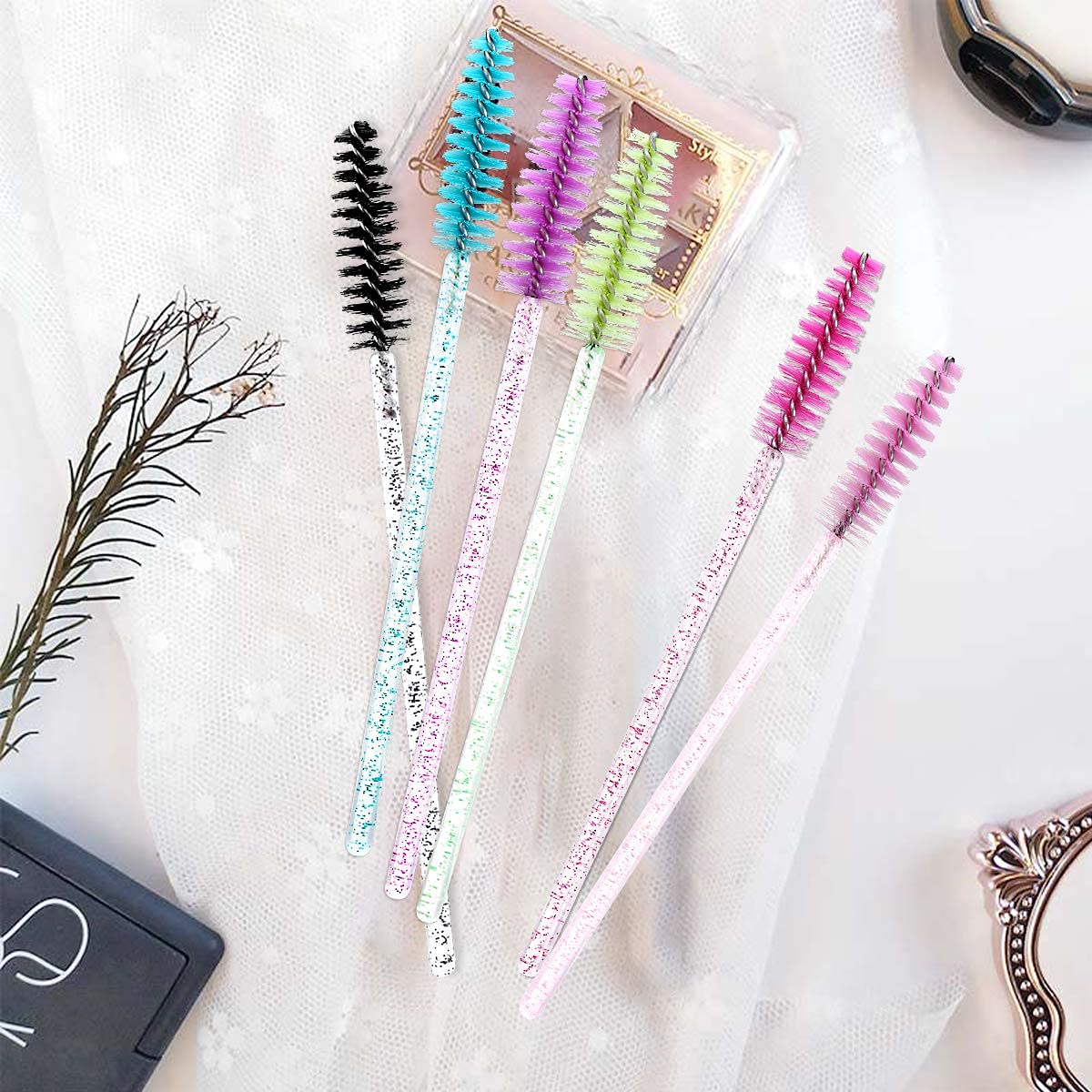Elisel cepillo desechable para mascara cristal garantiza higiene entre sesiones.