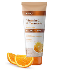 Le gommage Envy Vitamine C et Curcuma dans un emballage élégant prêt à l’emploi