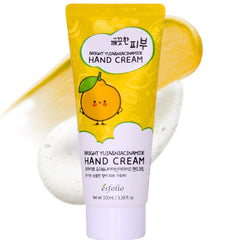 Esfolio Yuja Vitamina C crema de manos en tubo, hidratación diaria suave.