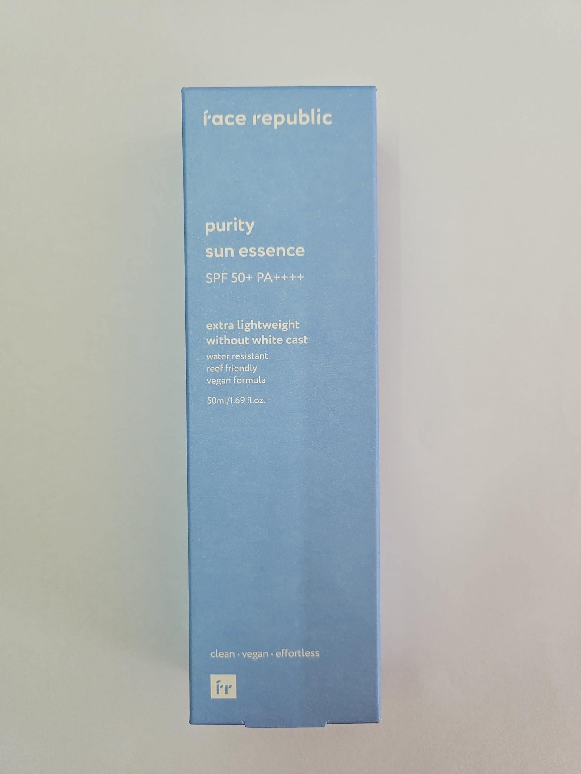 Face Republic Purity Sun Essence, fórmula resistente al agua.