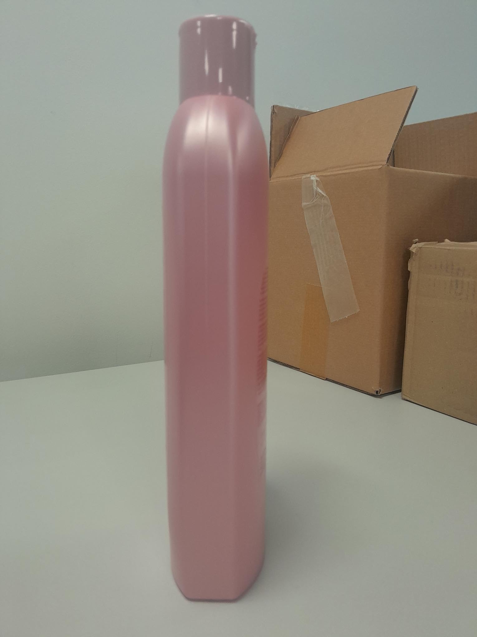 FAIR & WHITE So White: envase 1000 ml para uso diario familiar.