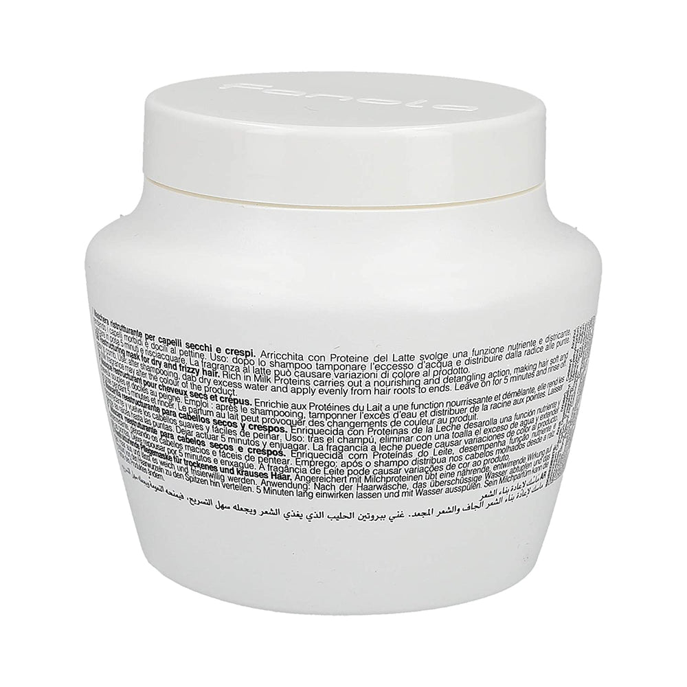 Fanola: aplicación de mascarilla para desenredo suave desde raíces a puntas.
