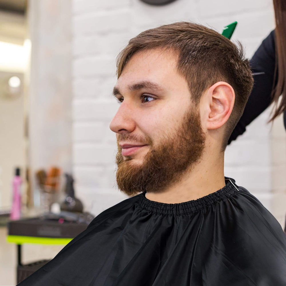 Uso profesional en salones y barberías para sesiones de corte y peinado