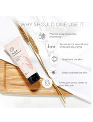 Fiico Soap Wort deep-cleanse action shown with rich foam and clean pores.