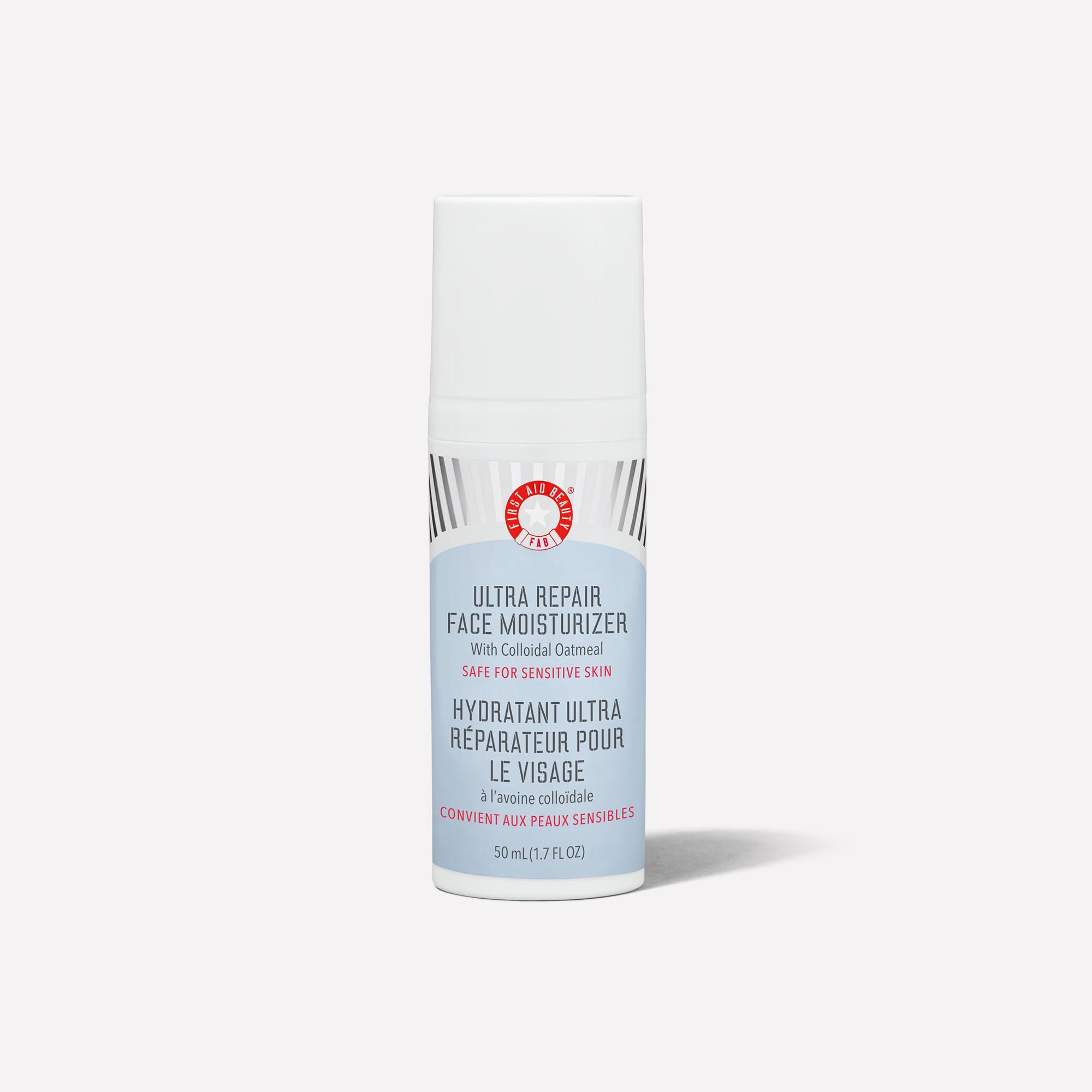 First Aid Beauty Ultra Repair, textura crema ligera que refresca al aplicar.