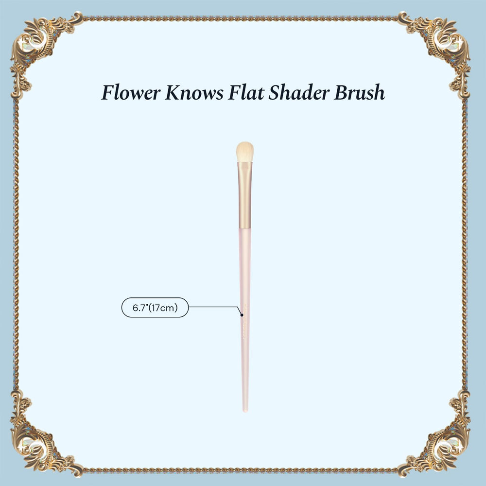 Flower Knows Pincel Sombras Aplicación suave para acabado uniforme.