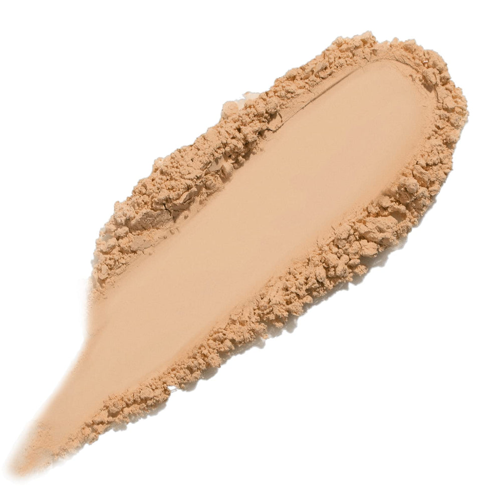 FOCALLURE Flawless Pressed Powder compact open reveals portable setting power.