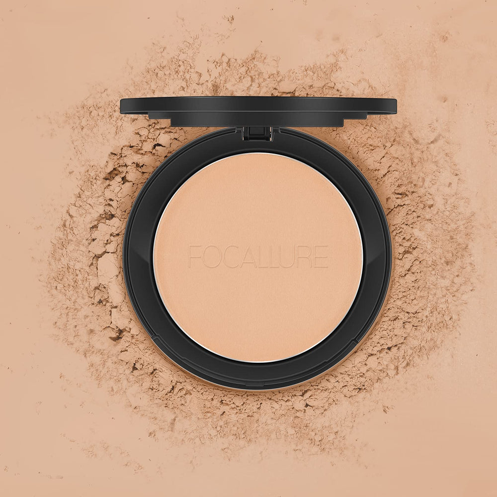 Pocket-sized FOCALLURE powder ideal for quick on-the-go touch-ups