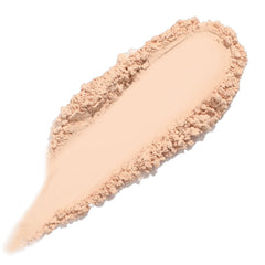 Close-up swatches of FOCALLURE Flawless powder showing smooth, buildable coverage