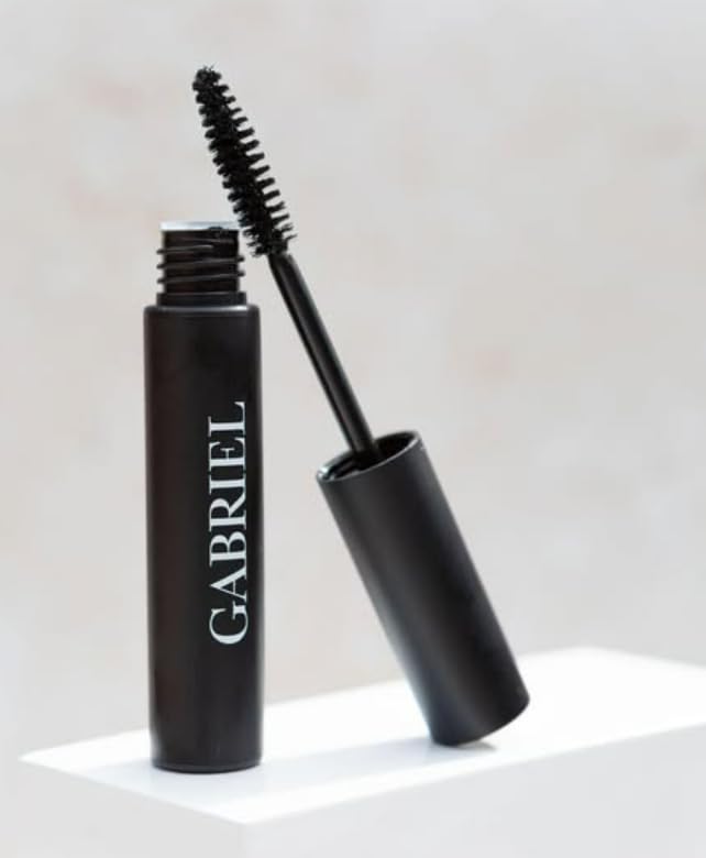 Gabriel Cosmetics Mascara resistente-al-agua para todo el día.