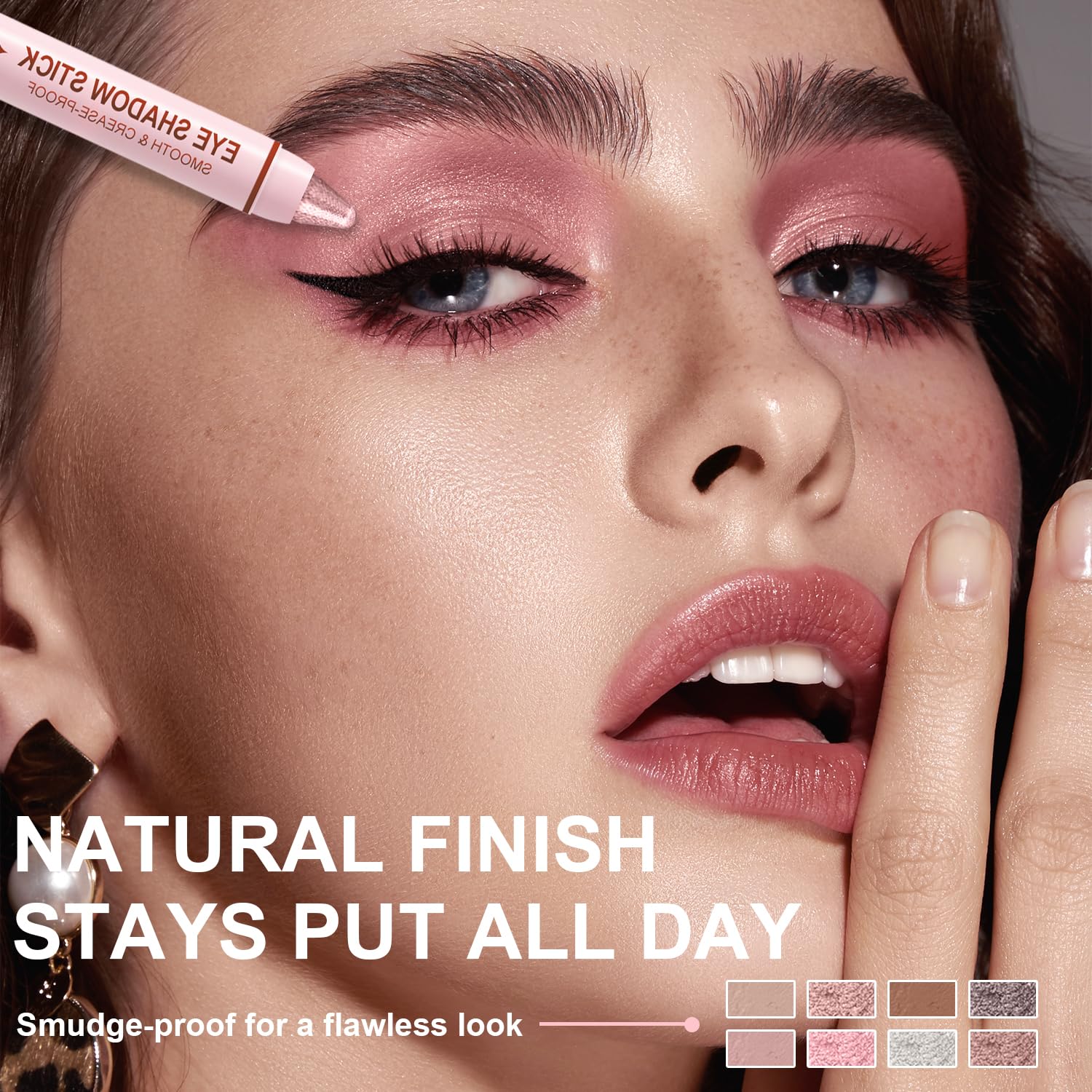 GADMLURY Portable makeup kit for touch-ups on the go
