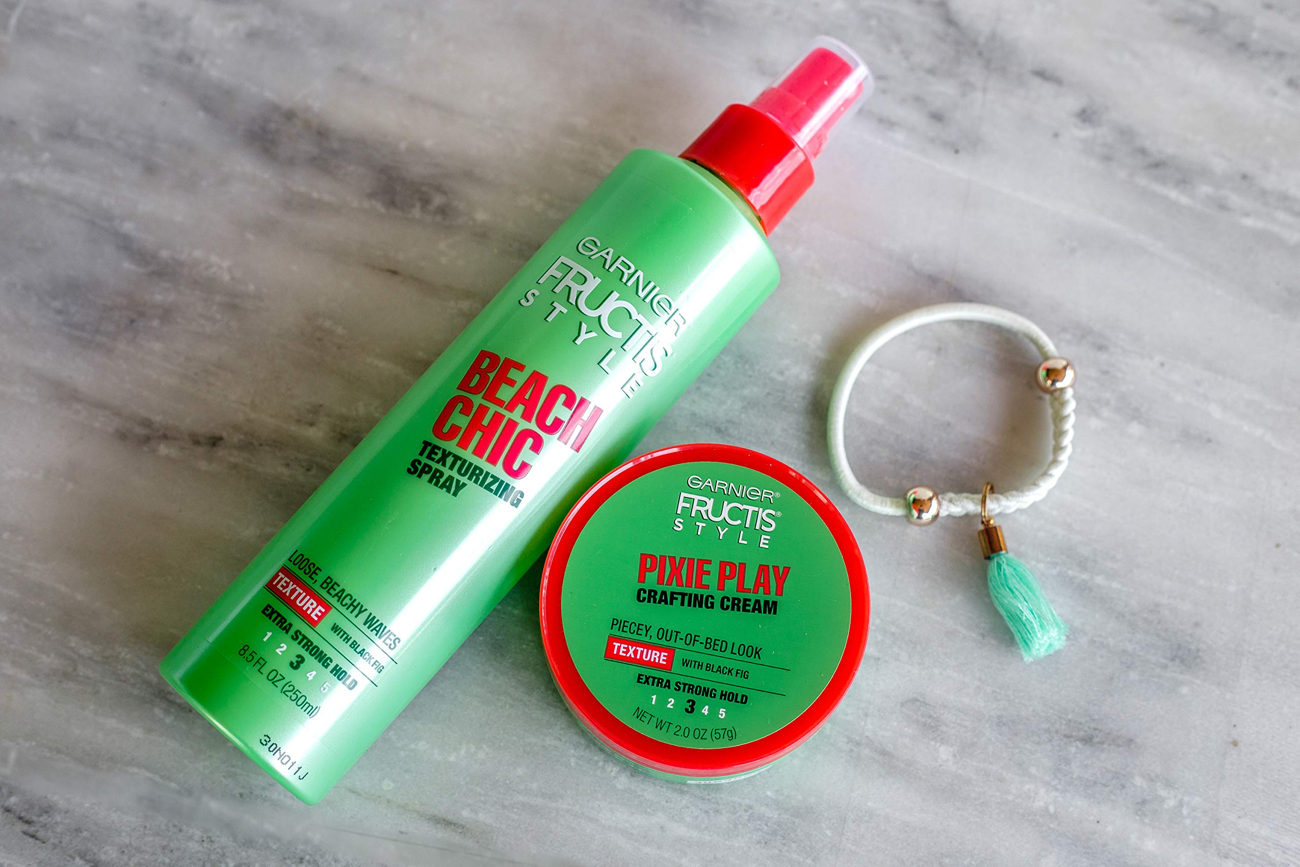 Garnier Fructis Pixie Play crema-efecto-satinado con acabado suave