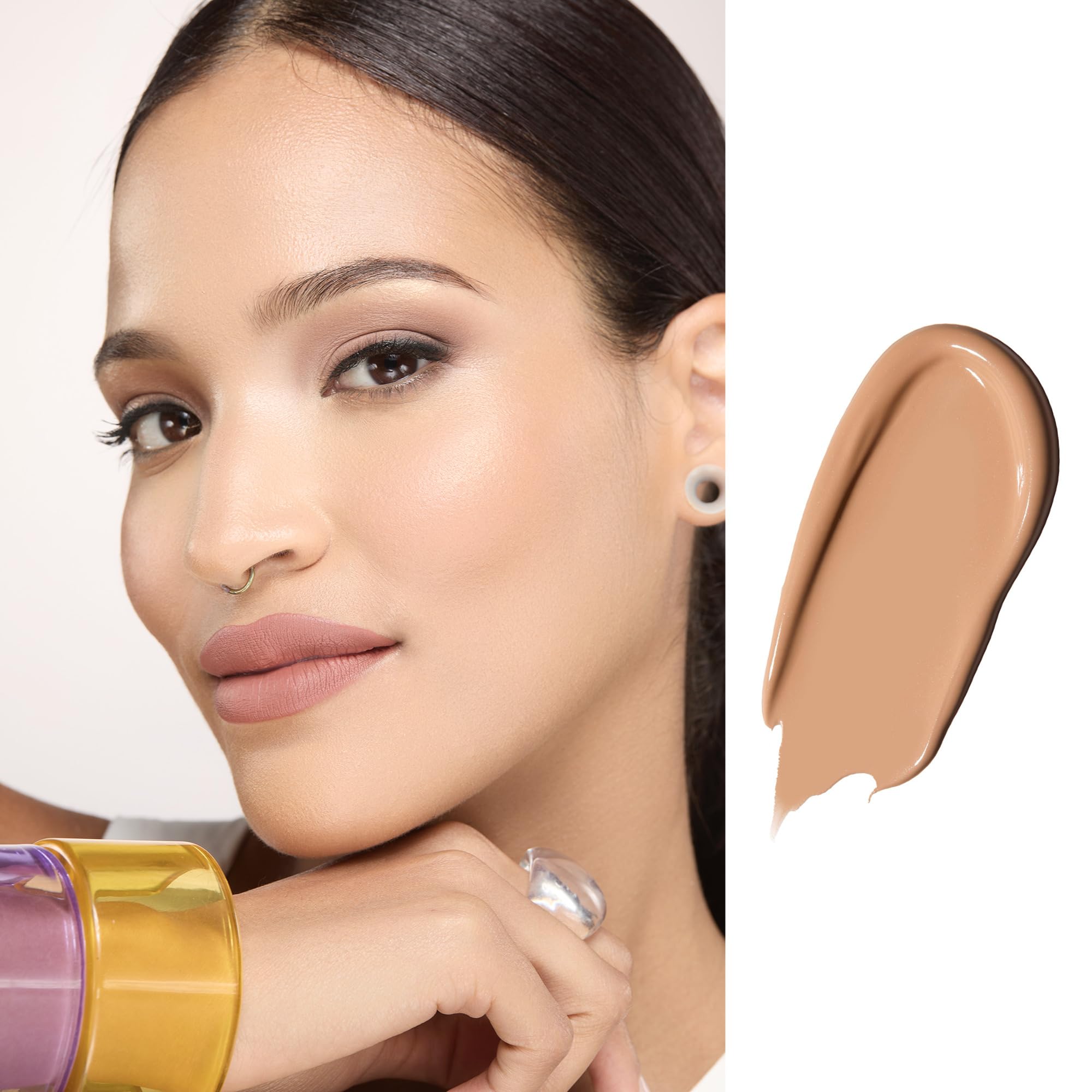 Aplicación suave con Gerard Cosmetics Clean Canvas para look natural.