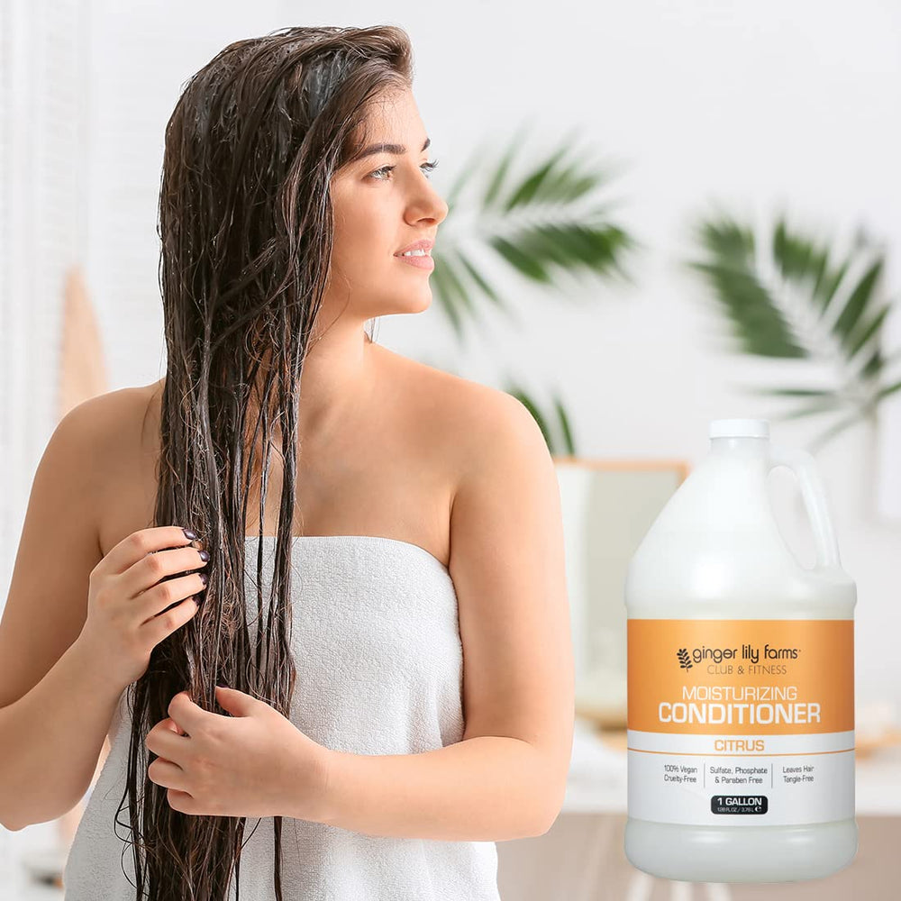 Uso en vestuario de gimnasio de Ginger Lily Farms para refrescar cabello.