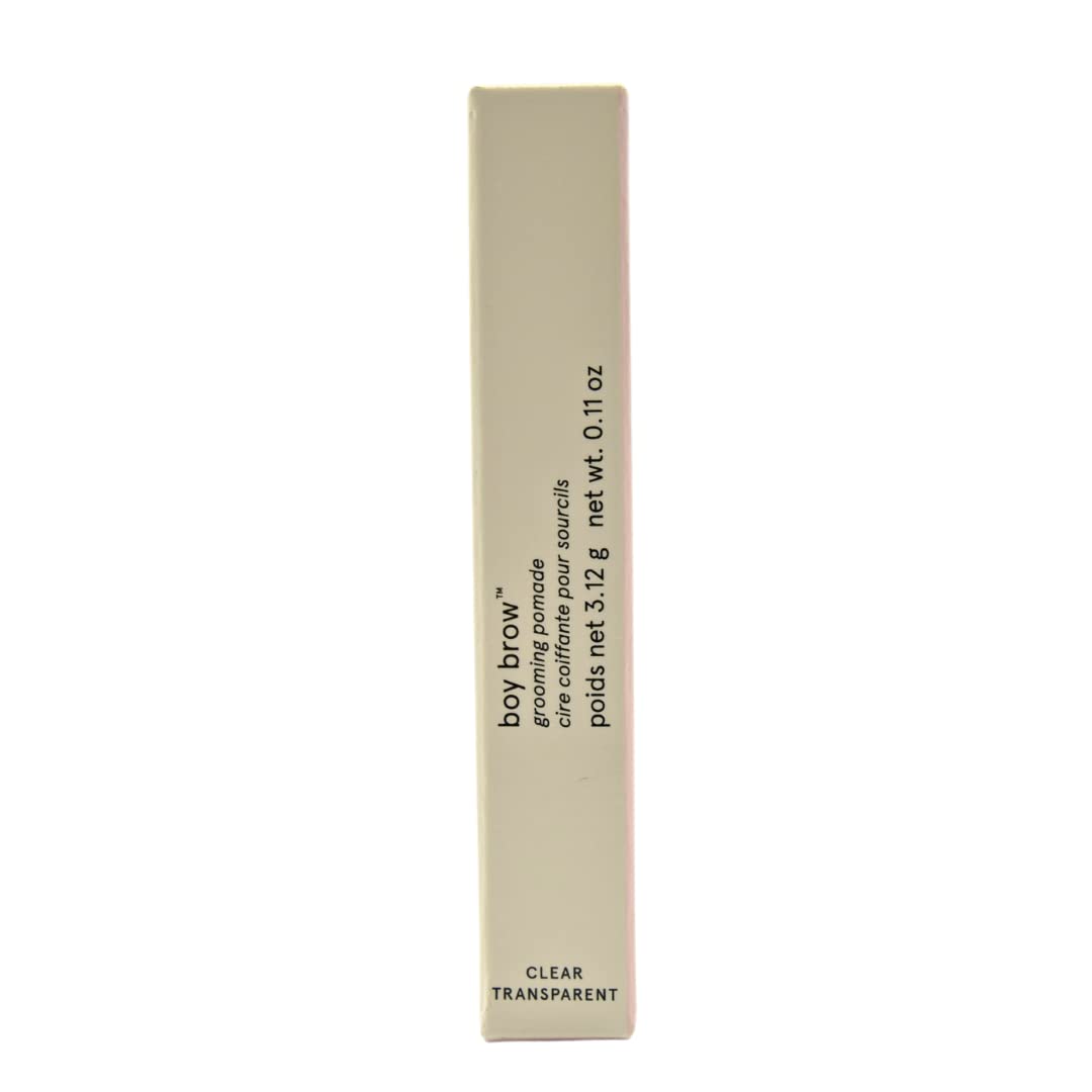 Application précise sur les sourcils pour un style naturel et tenu.