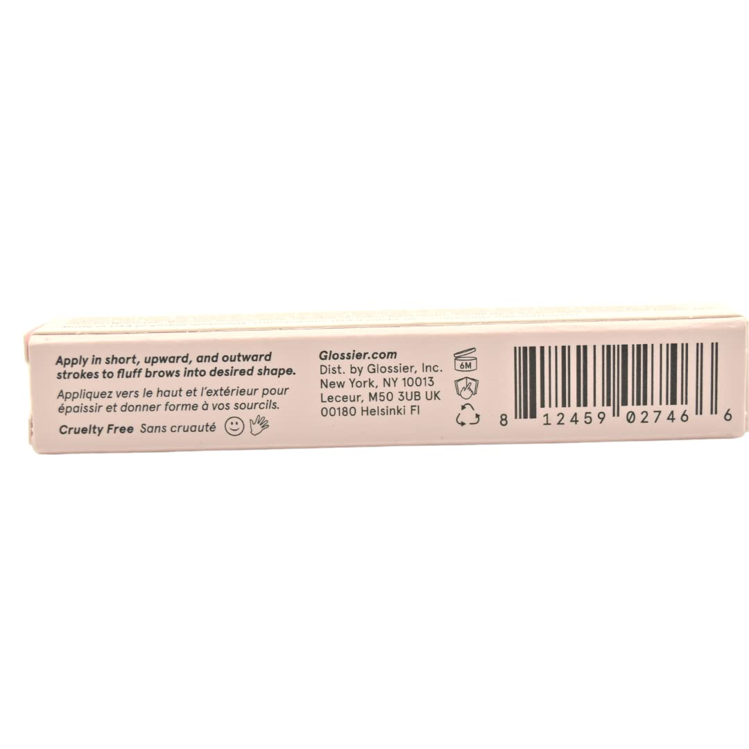 Regard naturel et défini grâce à Glossier Boy Brow transparent.
