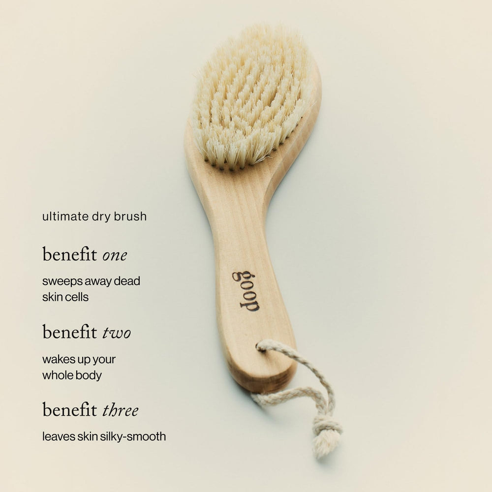 goop Cepillo Seco de Belleza; cerdas de sisal naturales que eliminan células muertas y dejan brillo