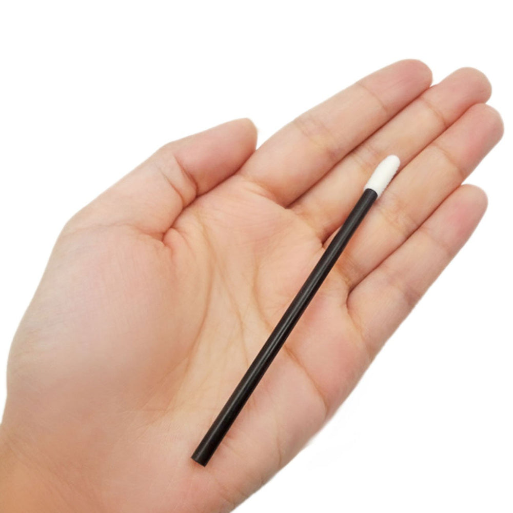 GoWorth: cepillos labiales desechables con puntas flock de color negro para una aplicación higiénica.