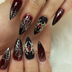 GRITOSE uñas almond con araña 3D para Halloween, estilo impactante.