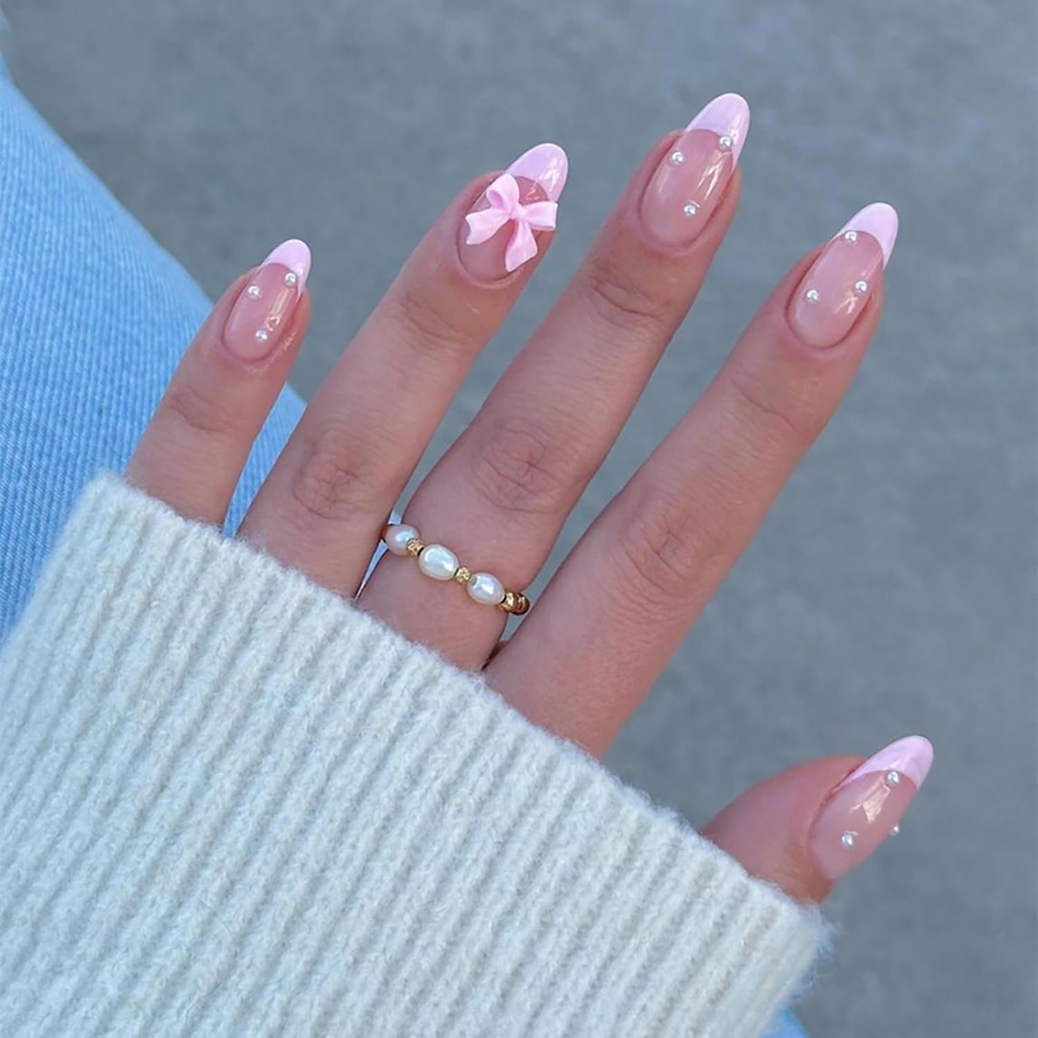 GRITOSE uñas almendra rosadas con francesas 3D lazo y perla, ideal para ocasiones especiales