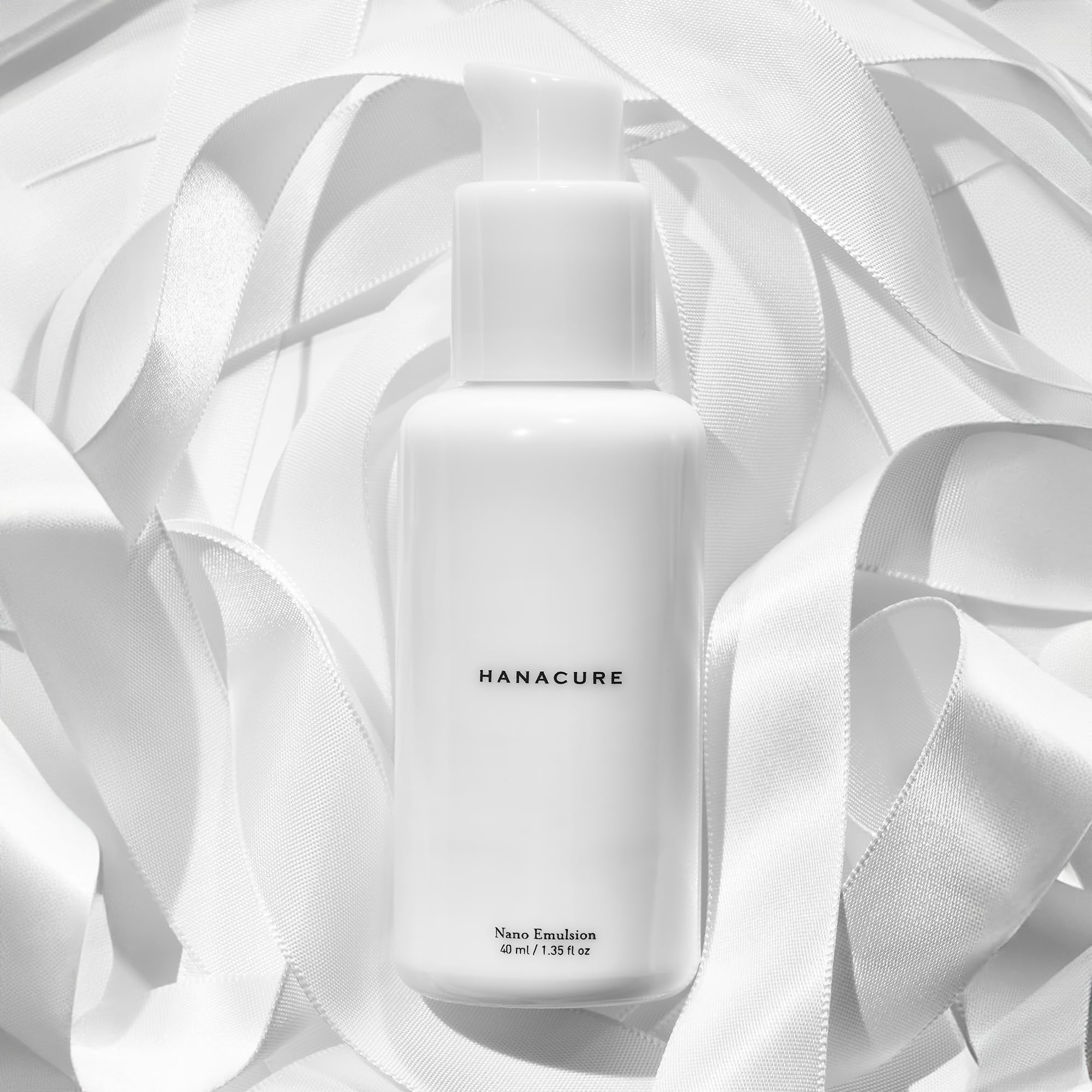 Hanacure Nano Emulsión Humectante crea defensa invisible para piel radiante.