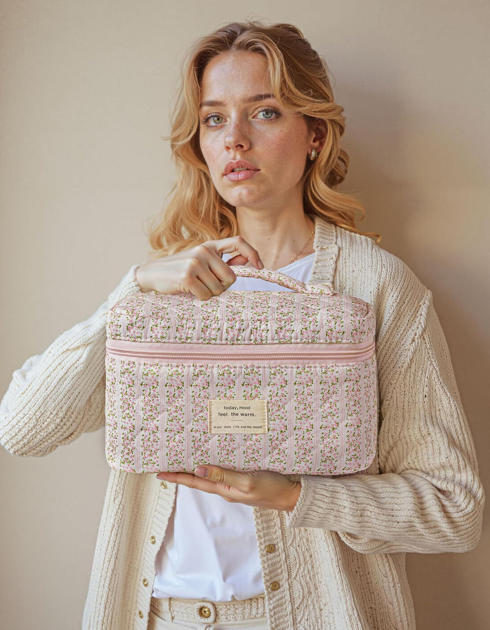 HBselect bolsa floral como regalo, elegante y útil para amigas.
