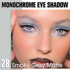 Aplicación suave de la sombra gris de HHLTOH para párpados definidos.