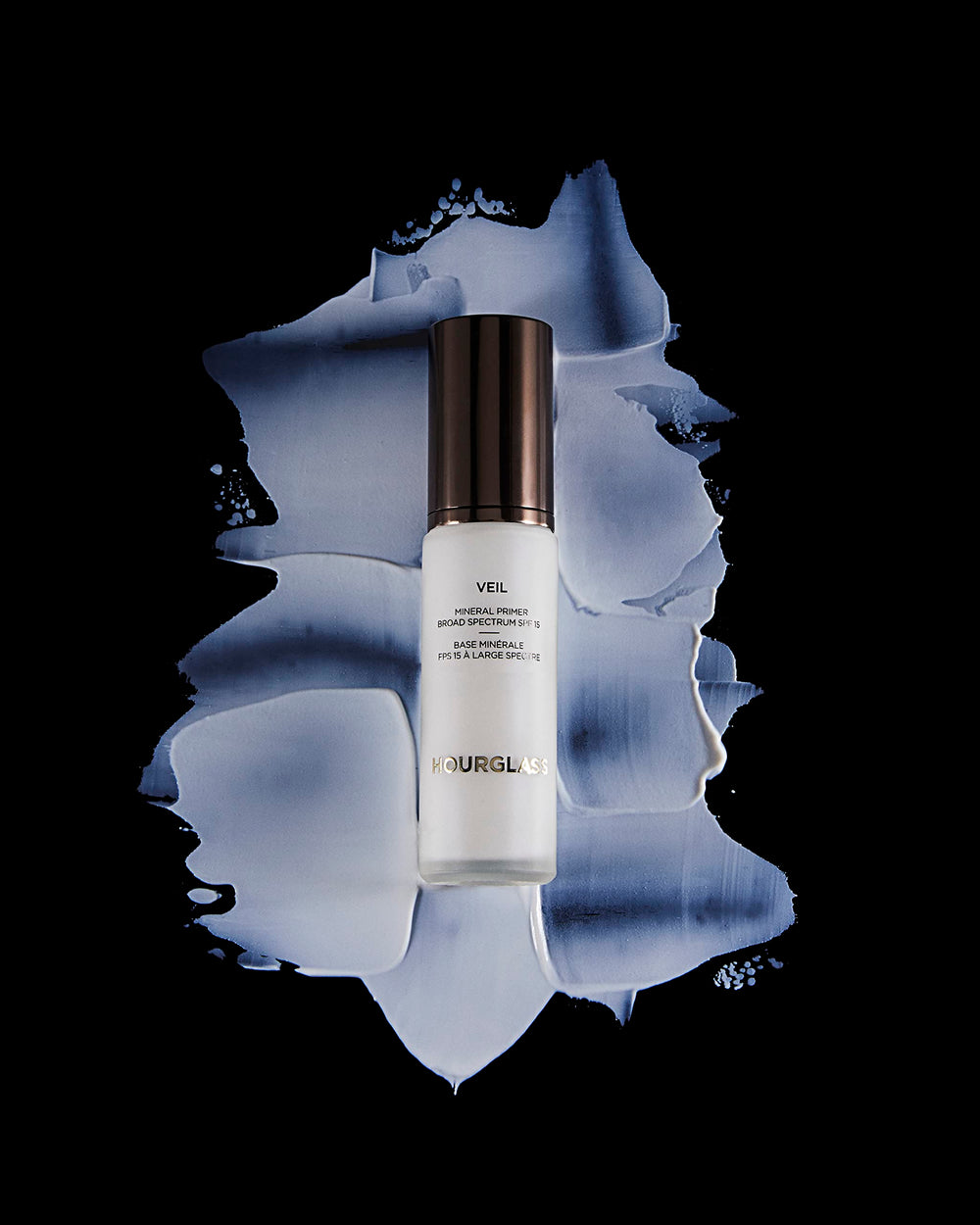 Hourglass, efecto en piel, aporta tono uniforme y minimiza poros con el primer mineral.