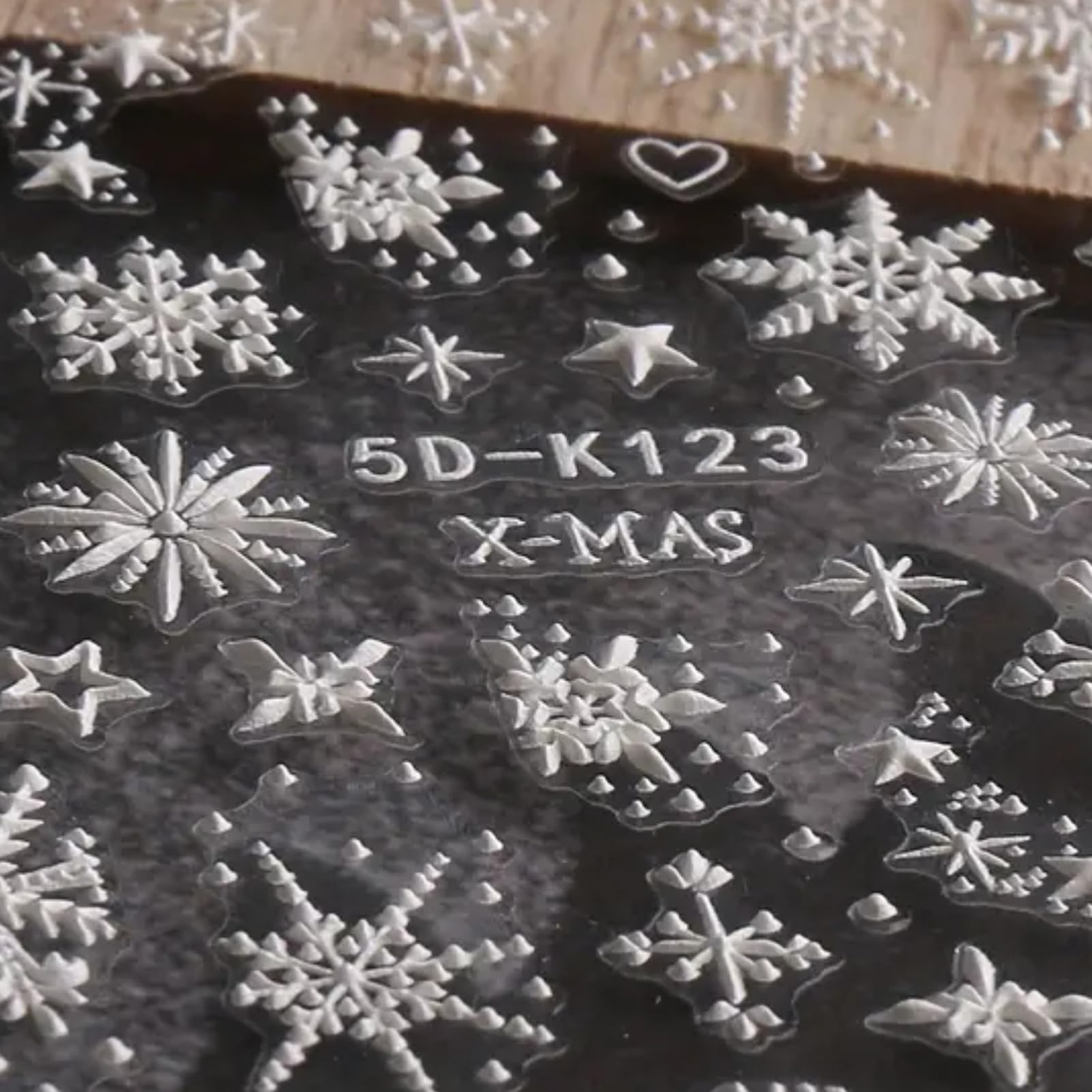 IDDFEVE adornos navideños relieve para uñas con brillo.