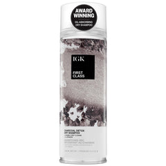 IGK First Class botella de champú seco detox con carbón para limpieza profunda.
