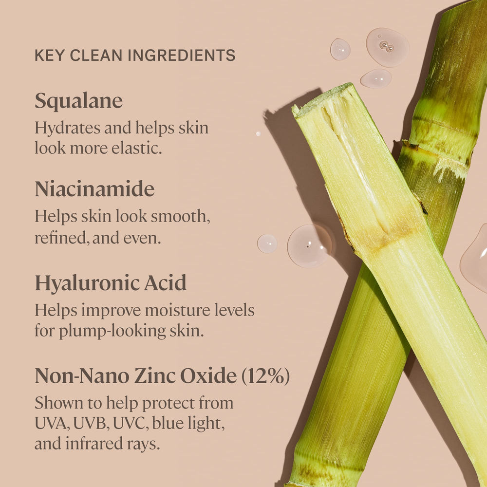 ILIA niacinamida suaviza la textura de la piel y mejora el aspecto.