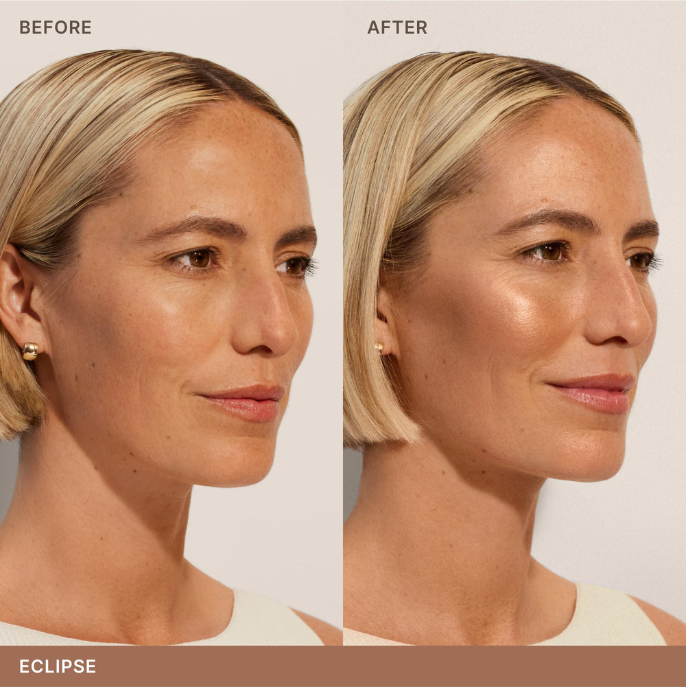 ILIA Sunshift Eclipse bronceador en acción sobre frente y nariz.