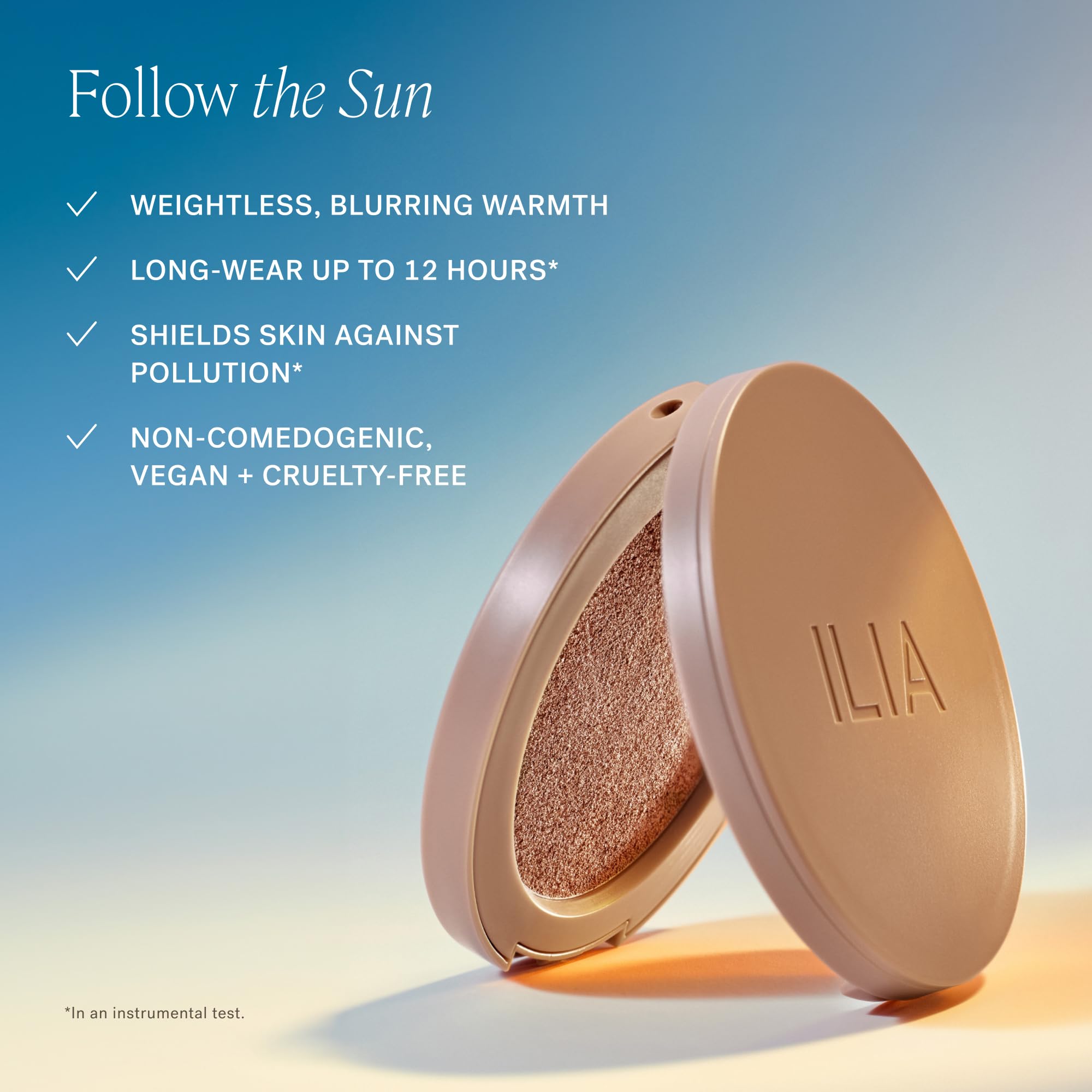 ILIA Sunshift envase compacto para viaje y retoques.