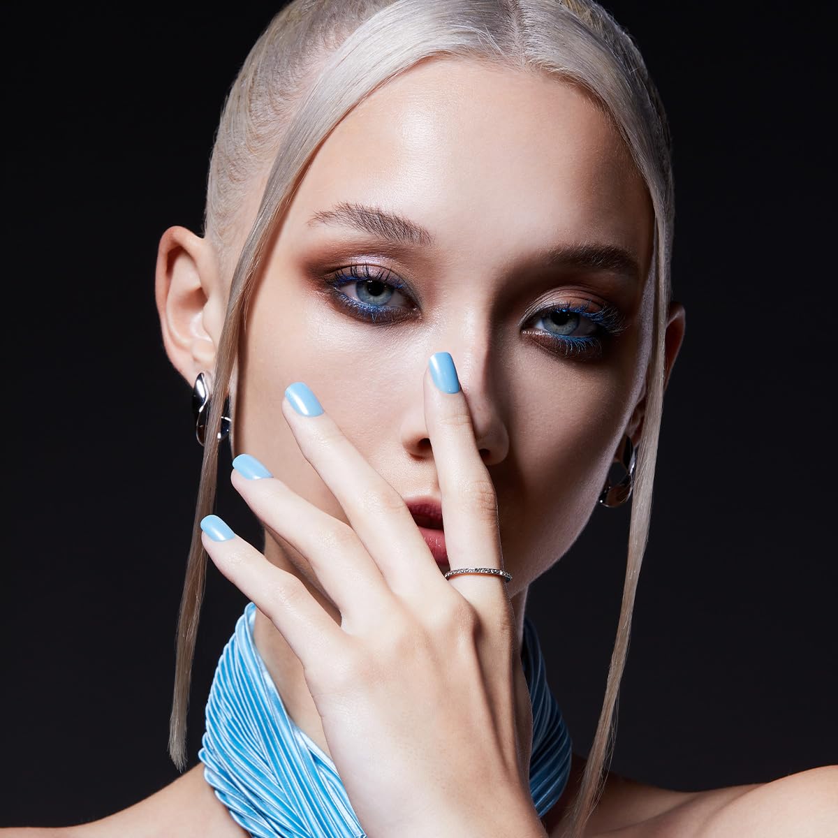imPRESS 30 nails and accessories pack for DIY gel-like manicure.