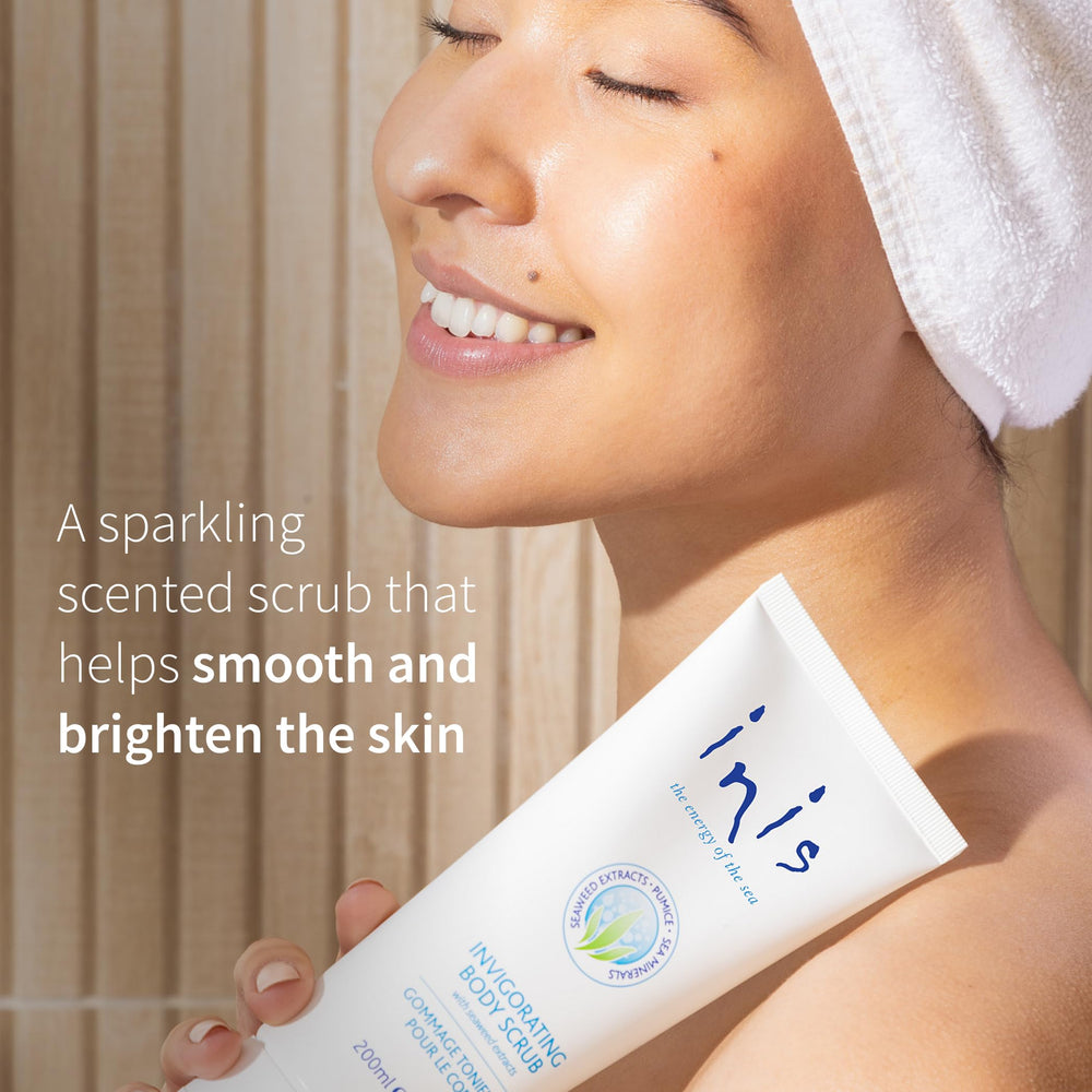 Inis exfoliante corporal textura de grano: sensación estimulante y renovadora.