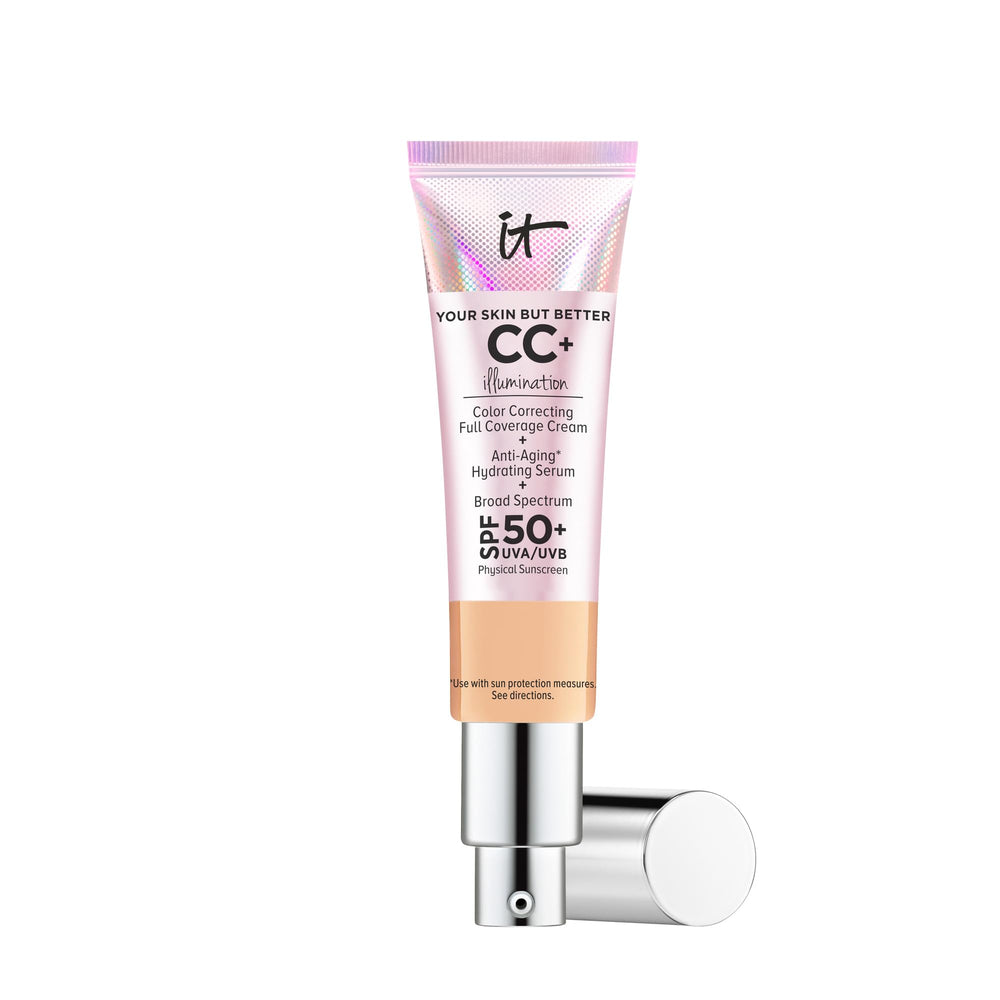 IT Cosmetics CC+ Illumination: botella con bomba para una aplicación suave