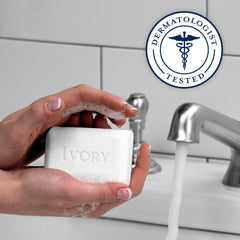 Ivory barra jabón dermatológicamente probada, confianza para el lavado diario.