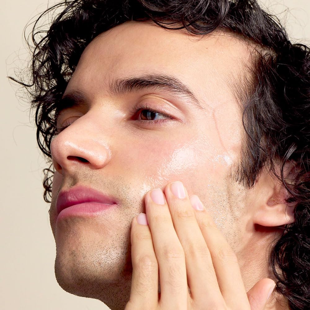 Barba y vello facial hidratados y manejables con Epic Moisture.