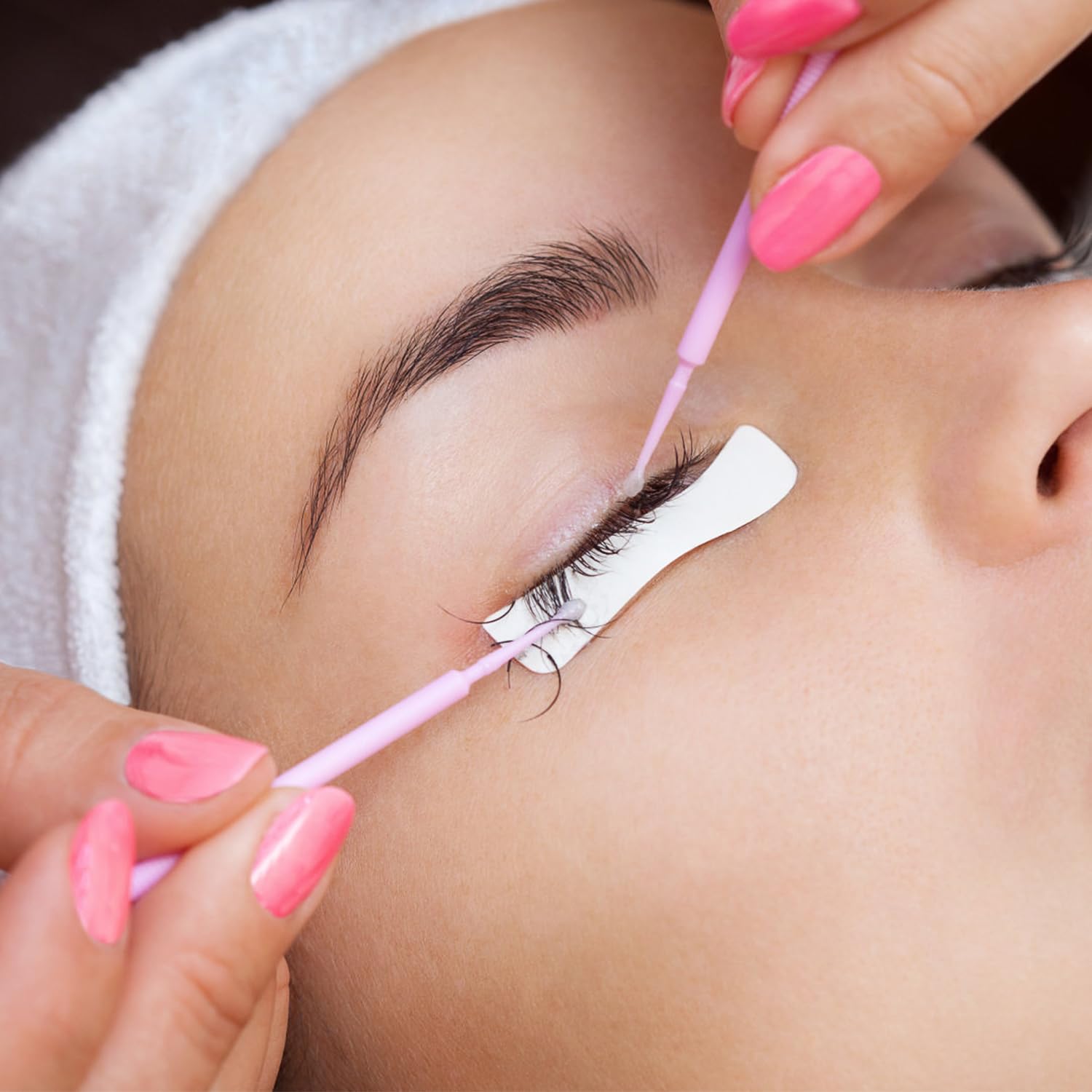 JASSINS uso para cejas y sombras en retoques finos