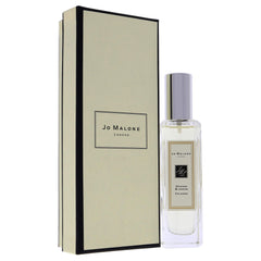 Jo Malone Flor de Naranjo - puntos de pulso: difusión suave a lo largo del día.