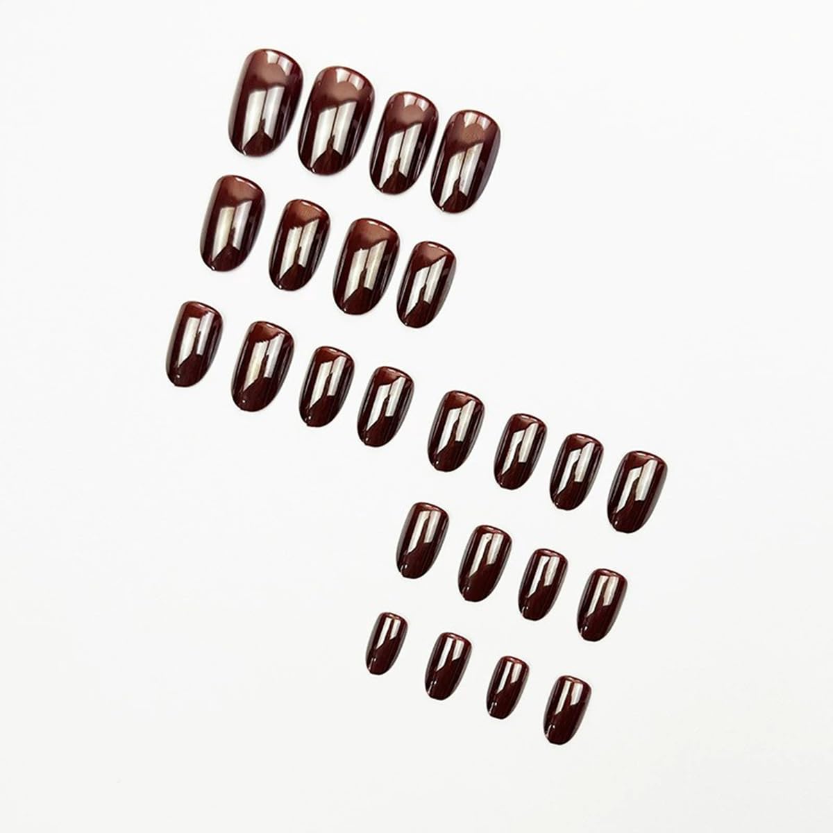 Uñas JUGGSSA Oval con brillo para uso diario.
