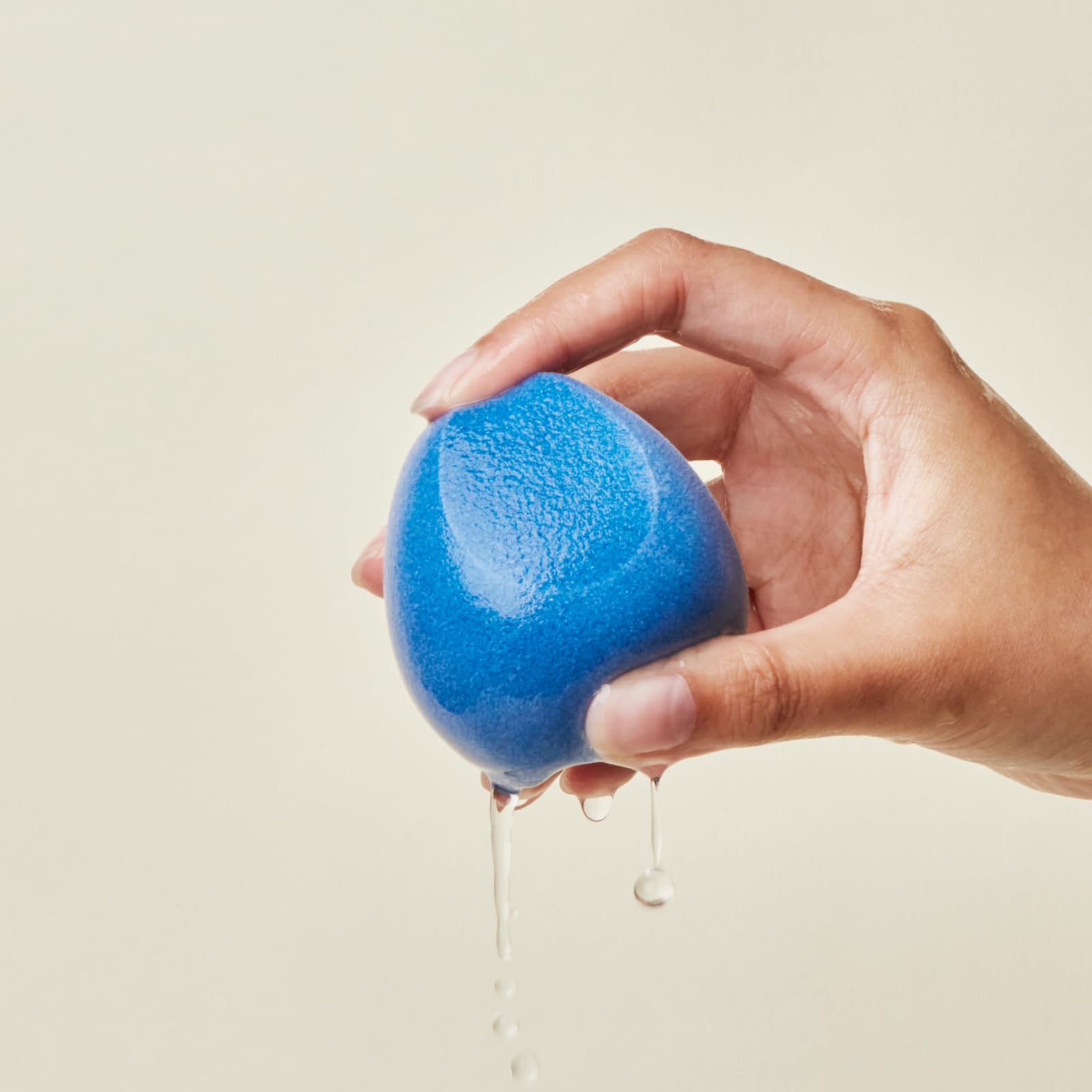 JUNO & Co. diseño compacto para uso diario y retoques