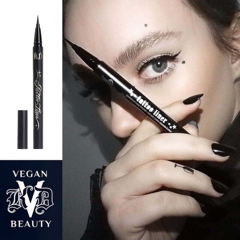 Delineador Kat Von D Trooper Mini para trazos finos y controlados.
